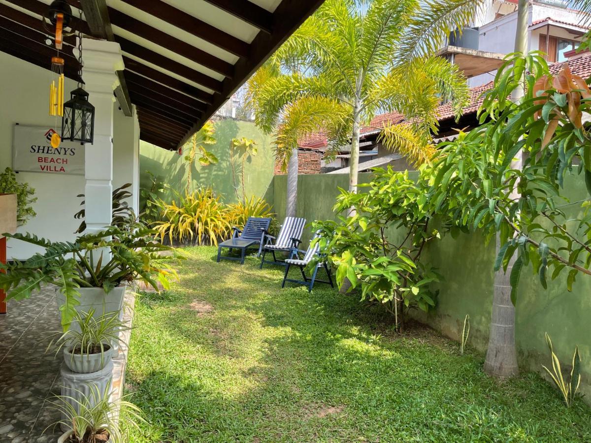 Shenys Beach Villa Negombo Extérieur photo