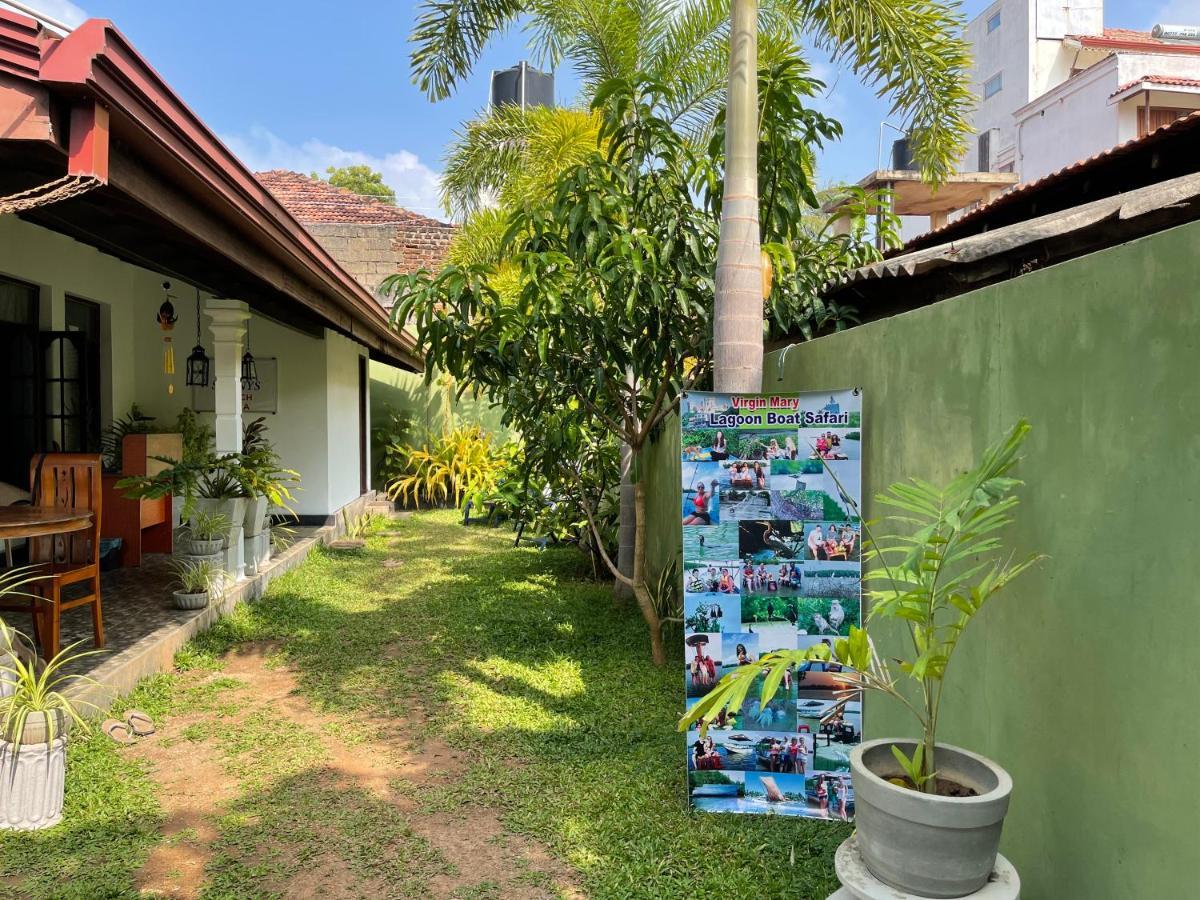 Shenys Beach Villa Negombo Extérieur photo